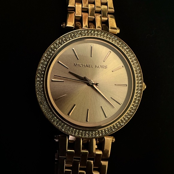 Michael Kors Watch - Picture 2 of 3
